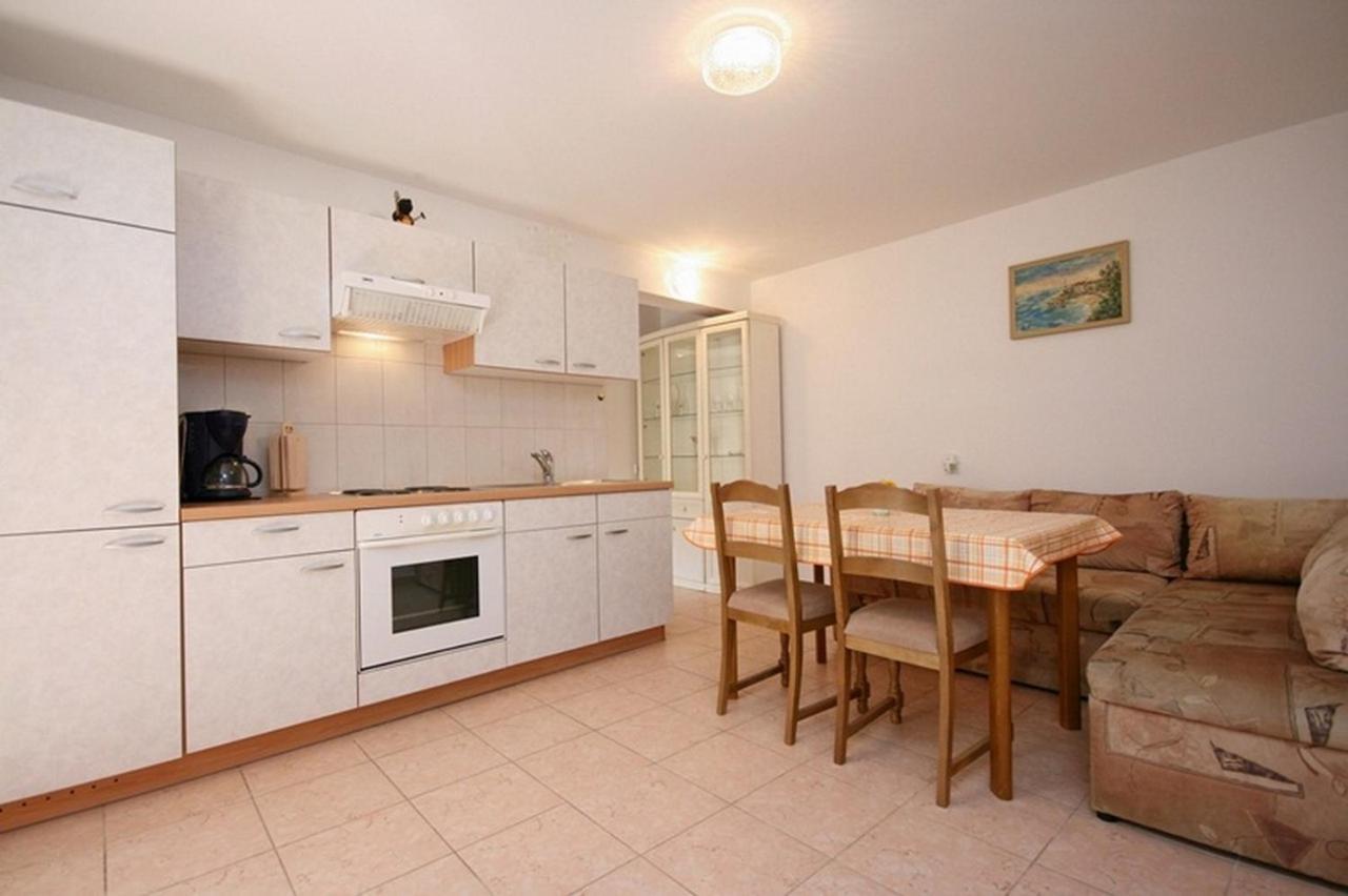 Apartments Slavko Башка Екстер'єр фото